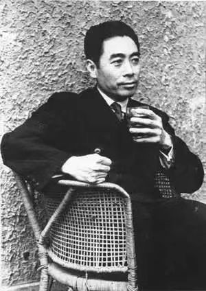 周恩來(lái)